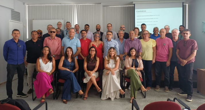 Imagem FEEBBASE e sindicatos debatem plano de saúde com o Bradesco