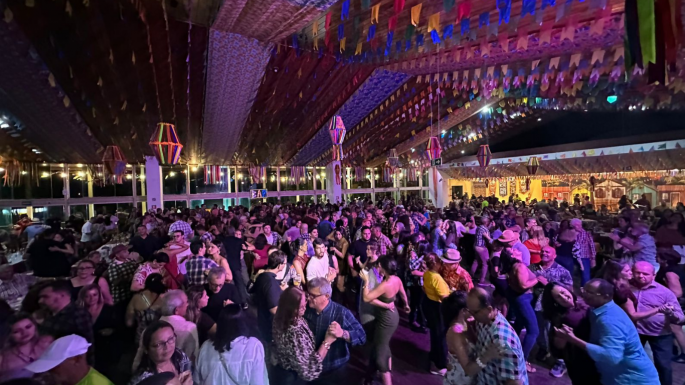 Imagem Forró do Candeeiro abre os festejos juninos da capital sergipana